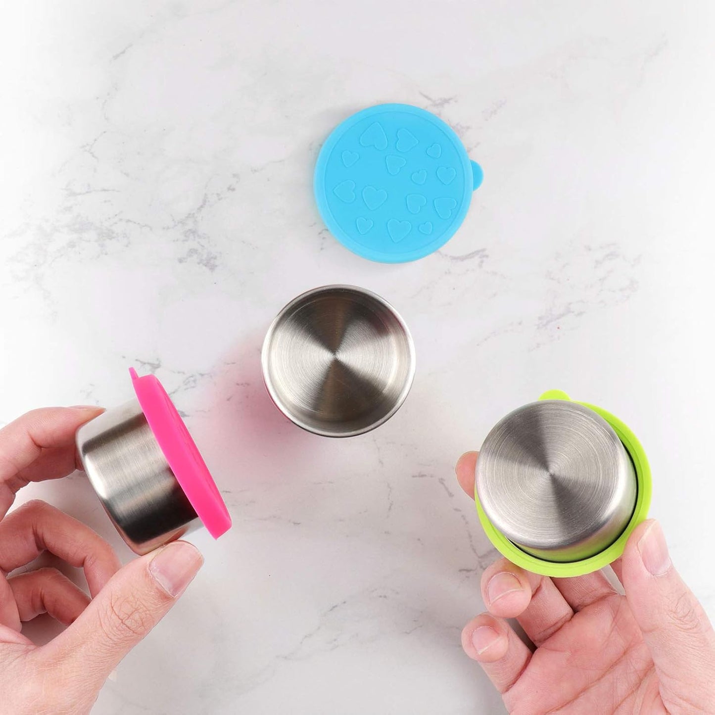 2-Pack Stainless Steel Sauce Cups with Colorful Heart-Pattern Silicone Lids – Leakproof Bento Dipping Containers – BPA-Free, Reusable for Lunch Boxes, Snacks, or Baby Food